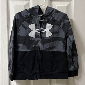 Boys Under Armour Black and Gray Camo Hoodie